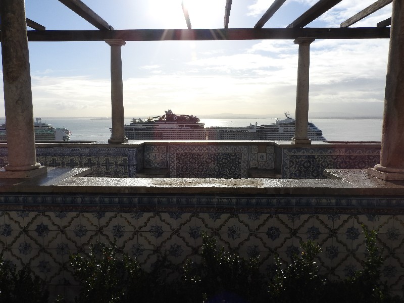 24 LISBONA Miradouro De Santa Luzia